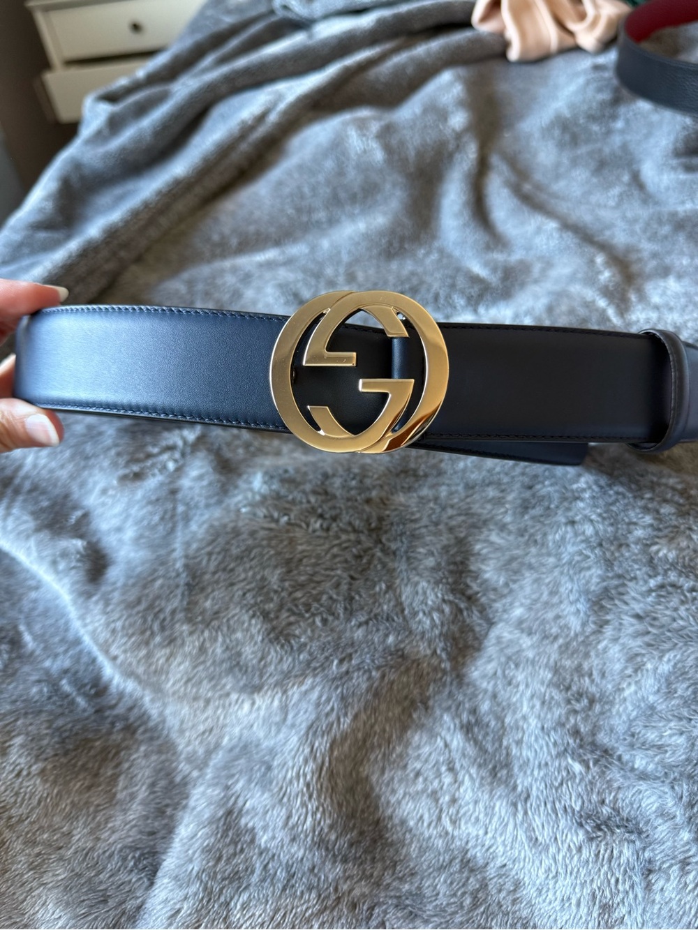 Women’s Gucci Navy Leather Belt with Silver GG Buckle